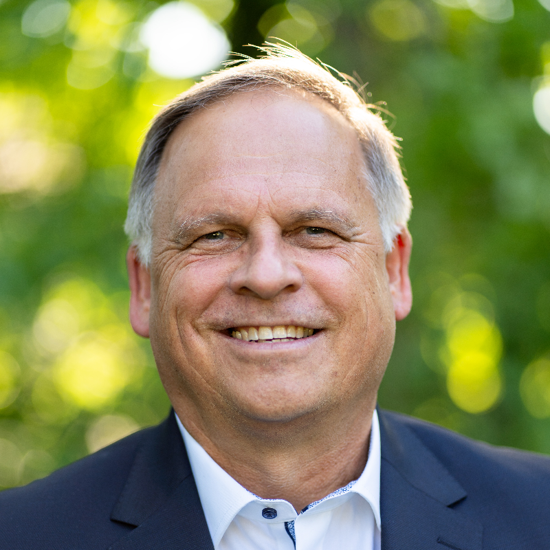  Jrn Peters